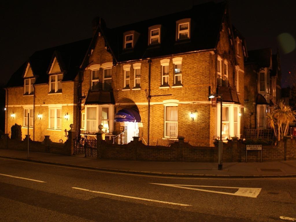 Kirkdale Hotel Croydon Eksteriør bilde